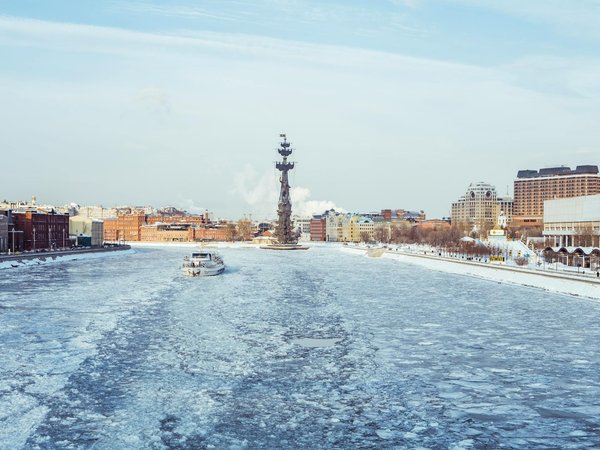 Est-il possible de participer à une croisière qui inclut des cours de cuisine italienne en Italie?